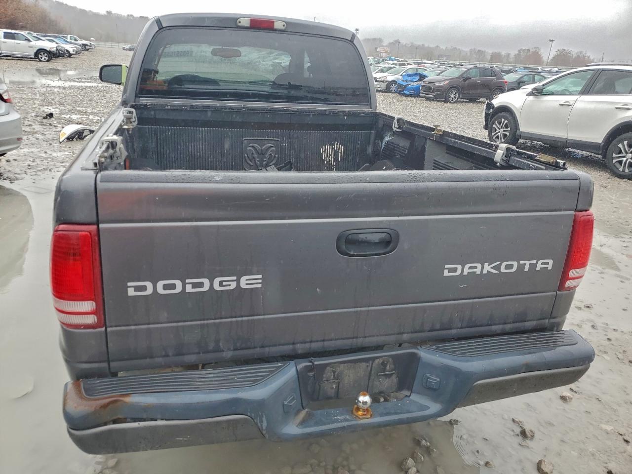 2004 Dodge Dakota Quad Sport VIN: 1D7HL38N64S573805 Lot: 93551655