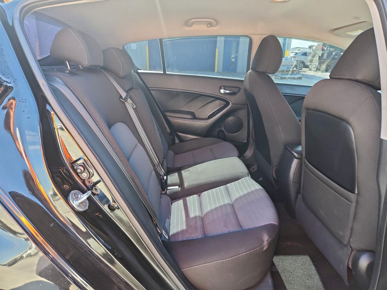 2016 Kia Forte Lx VIN: KNAFK5A81G5586045 Lot: 93757975