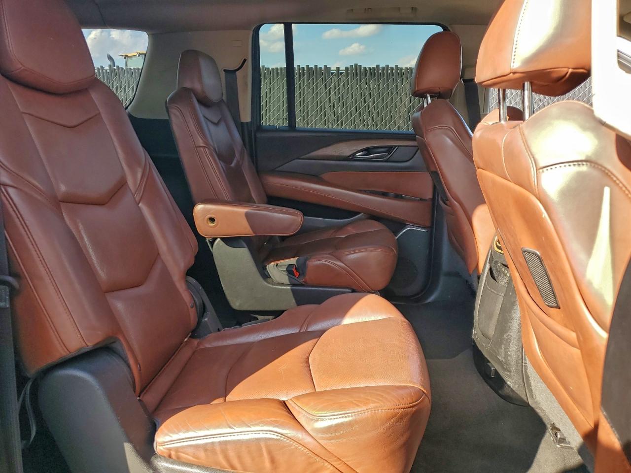 2018 Cadillac Escalade Esv Premium Luxury VIN: 1GYS3JKJXJR194006 Lot: 94444545