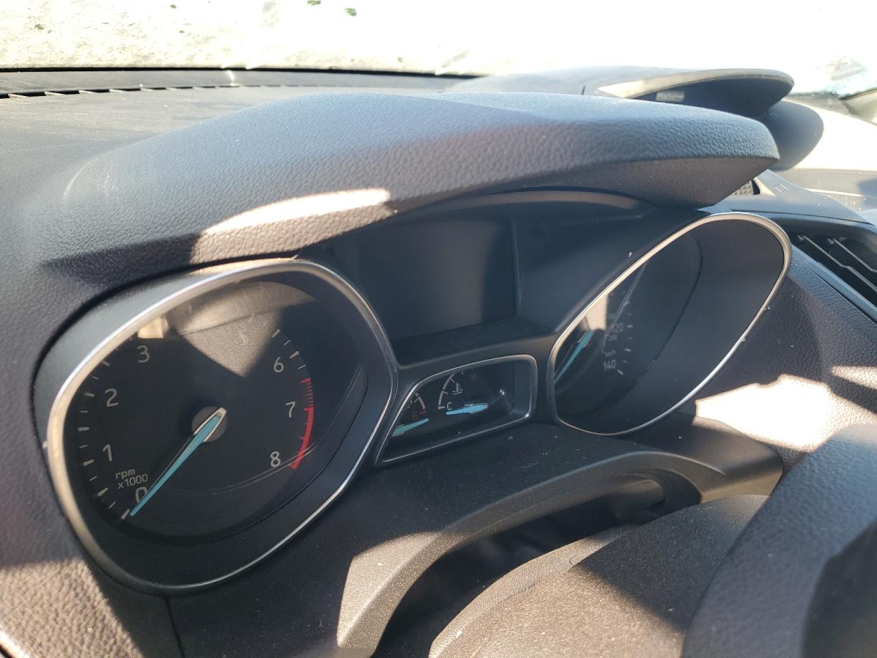 2018 Ford Escape Se VIN: 1FMCU9GD2JUA19623 Lot: 92947365