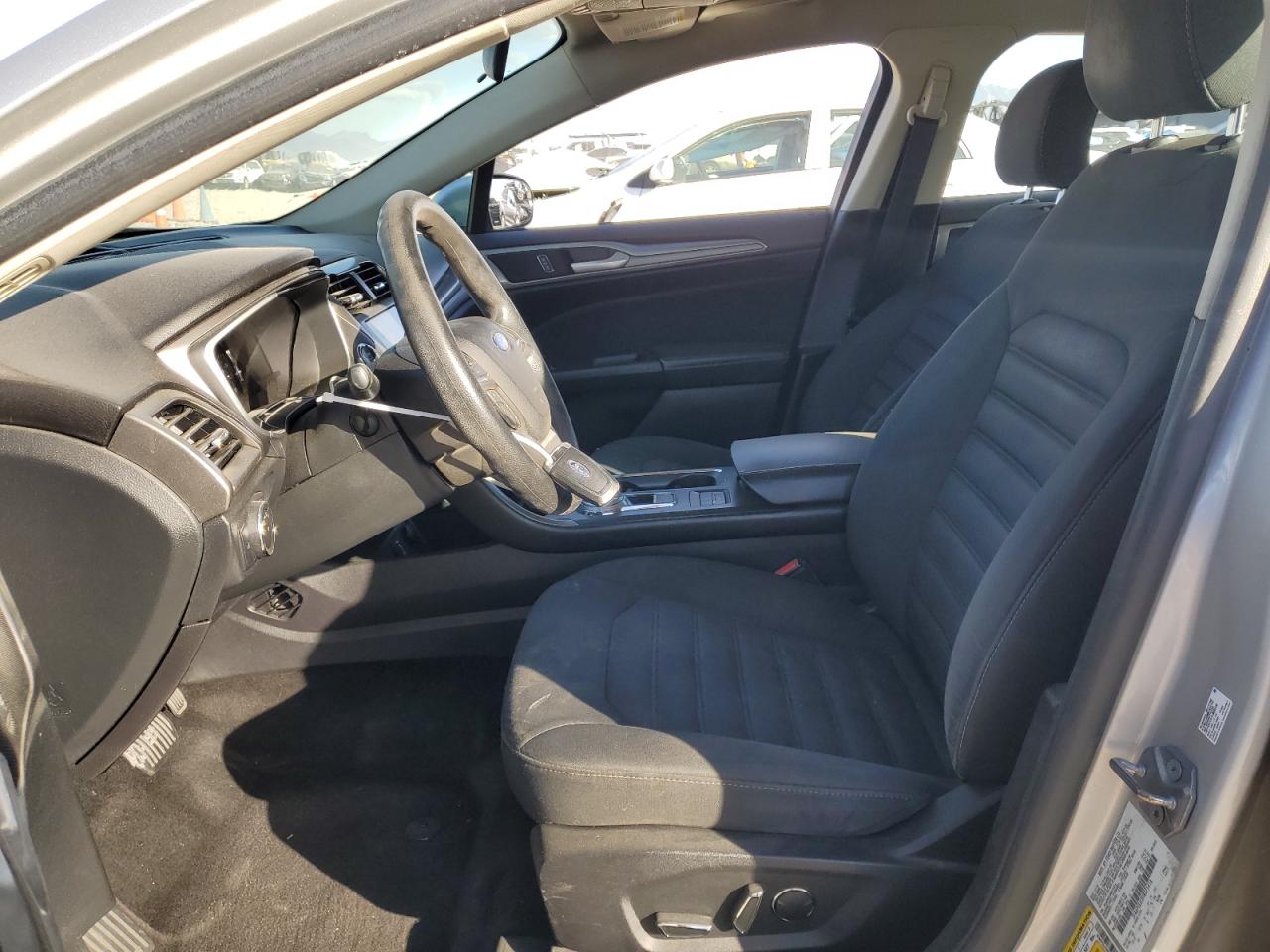 2017 Ford Fusion Se Hybrid VIN: 3FA6P0LU3HR275416 Lot: 92930455