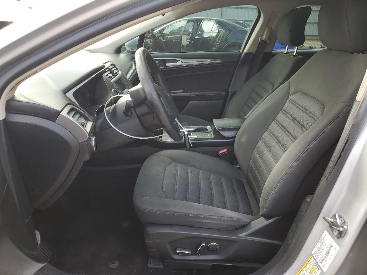 2017 Ford Fusion Se VIN: 3FA6P0H72HR369077 Lot: 93899165