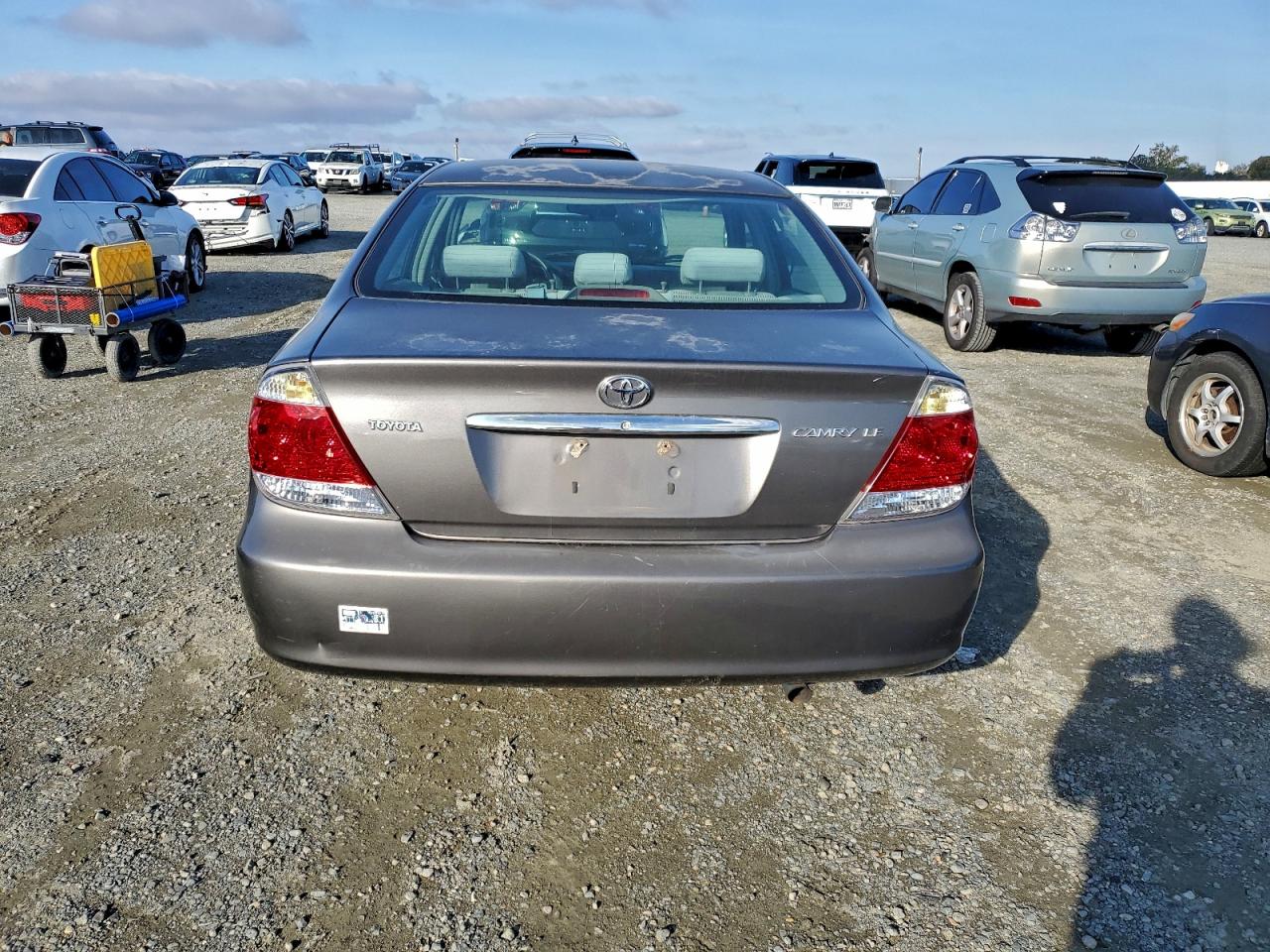 2005 Toyota Camry Le VIN: 4T1BE30K65U974851 Lot: 94541325