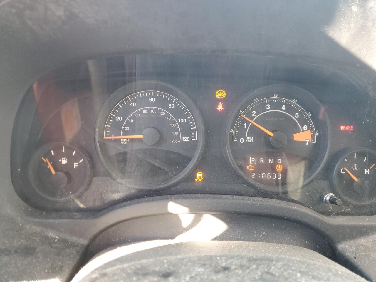 2014 Jeep Compass Sport VIN: 1C4NJCBA6ED666077 Lot: 92591745