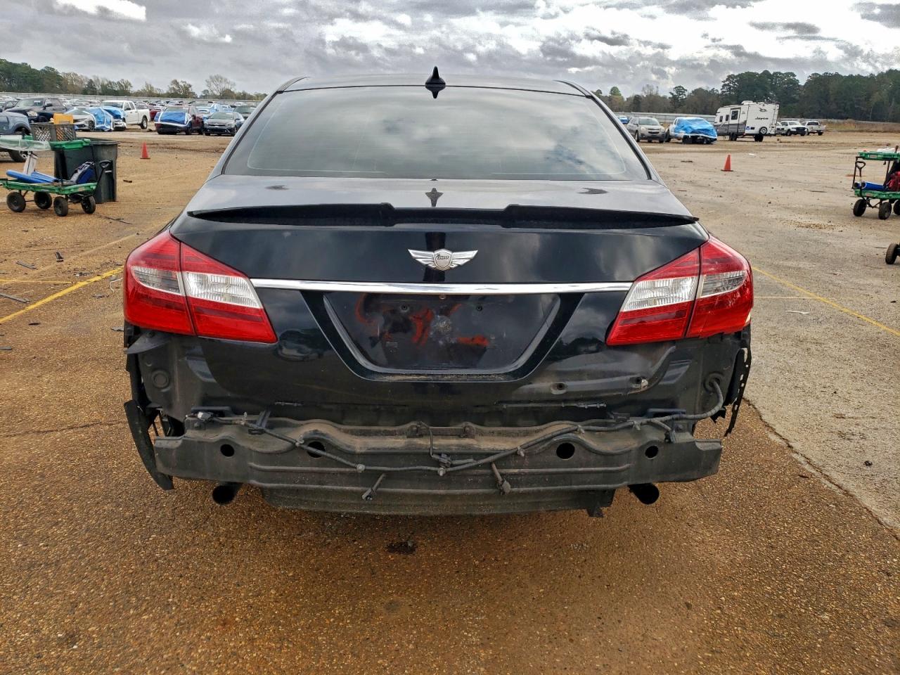 2012 Hyundai Genesis 5.0L VIN: KMHGC4DH7CU165128 Lot: 93749995