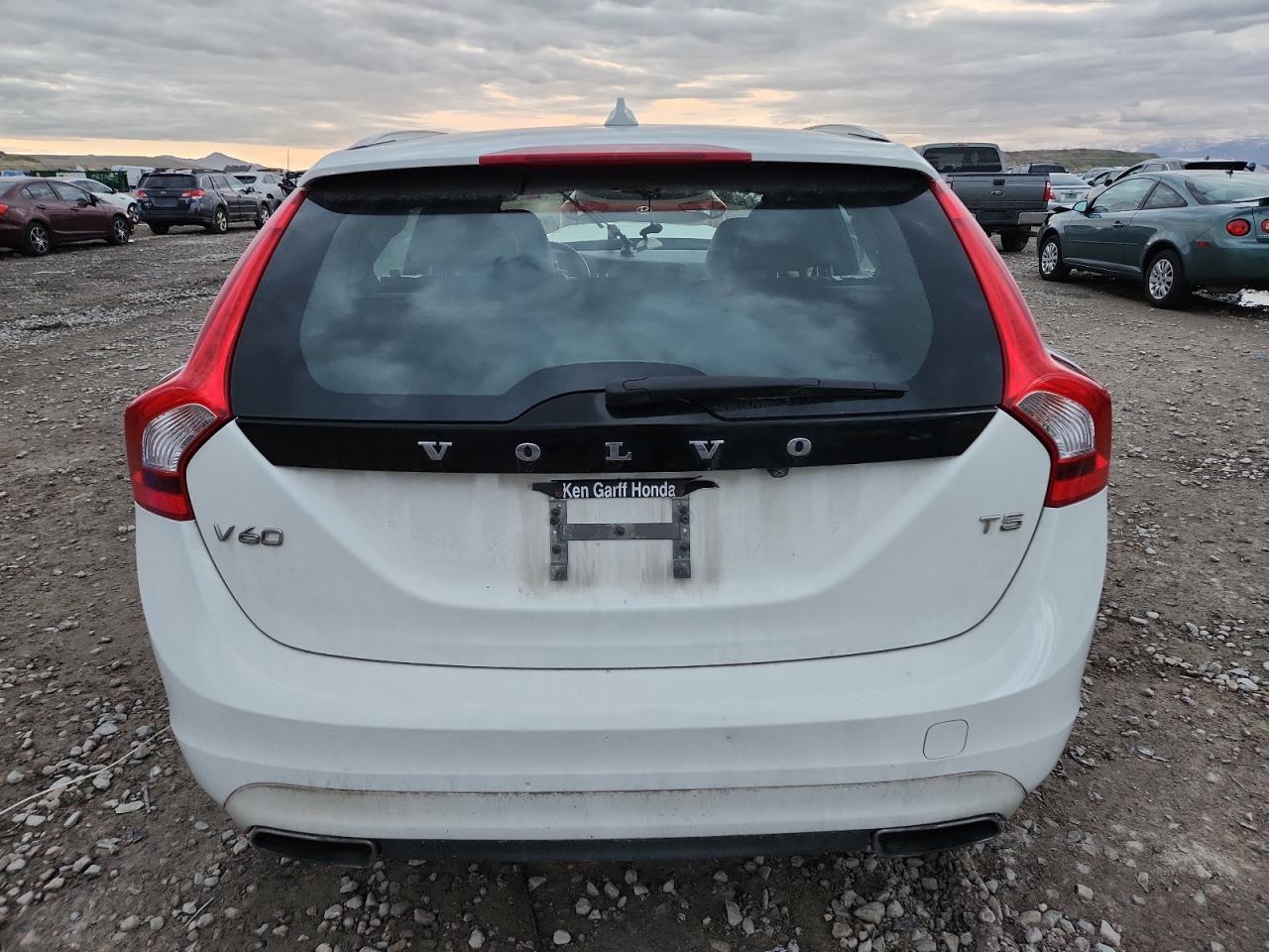 2017 Volvo V60 T5 Premier VIN: YV140MEK3H1336082 Lot: 92718515