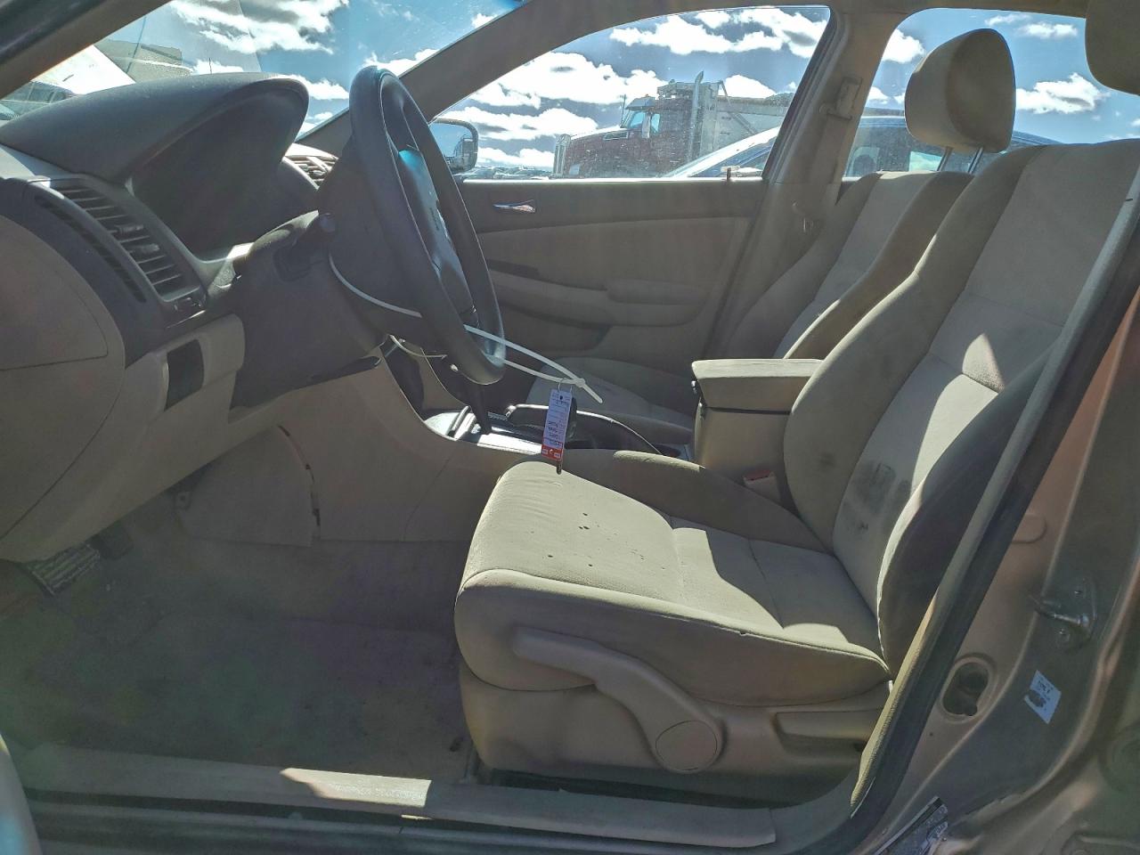 2004 Honda Accord Lx VIN: 1HGCM56364A069129 Lot: 94315805