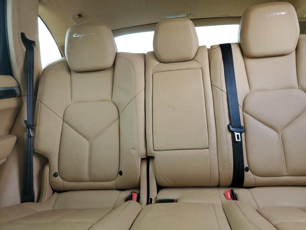 2012 Porsche Cayenne S VIN: WP1AB2A25CLA43440 Lot: 92736725