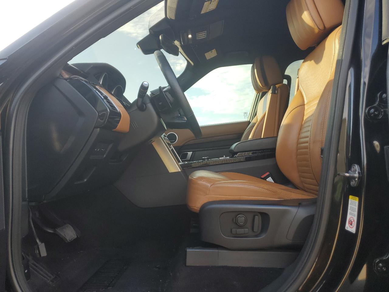 2017 Land Rover Discovery Hse Luxury VIN: SALRHBBVXHA038029 Lot: 91856205