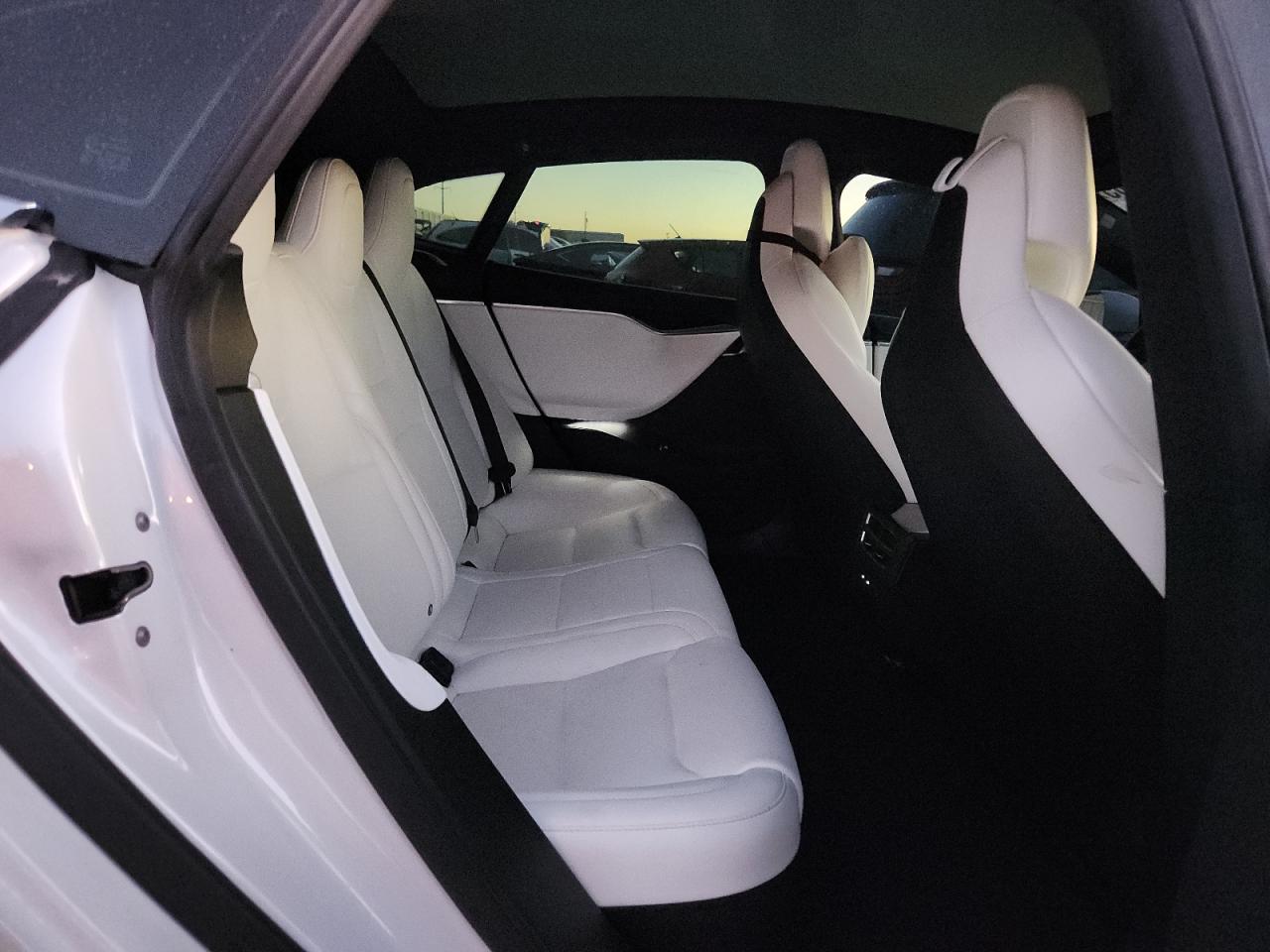 2017 Tesla Model S VIN: 5YJSA1E26HF231889 Lot: 91278205