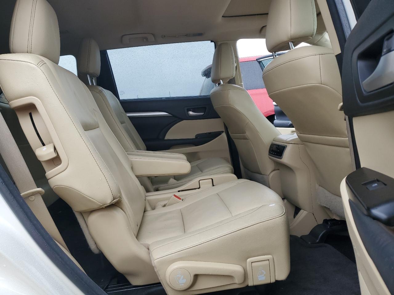 2014 Toyota Highlander Xle VIN: 5TDJKRFH2ES024434 Lot: 92372835