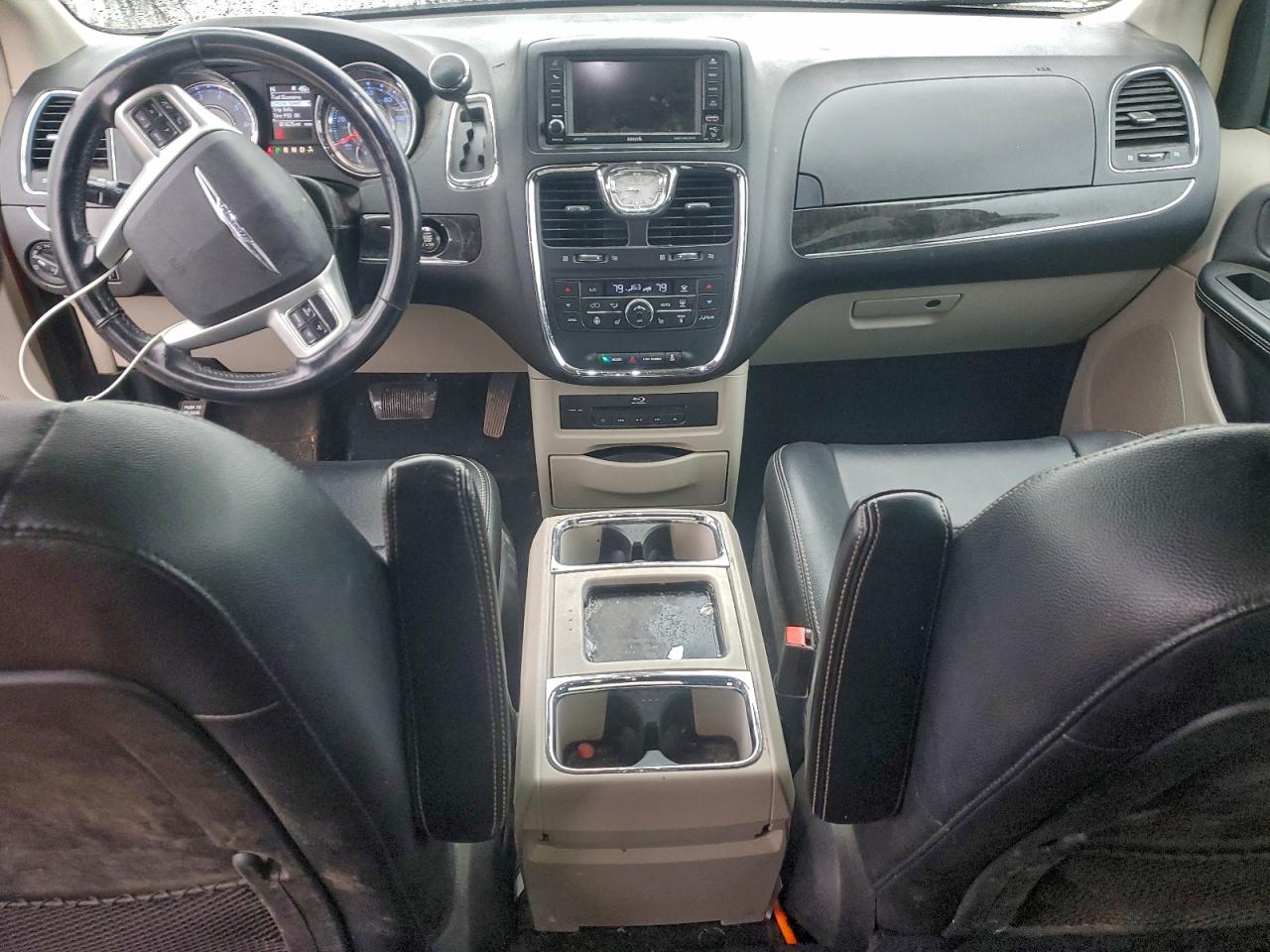 2015 Chrysler Town & Country Touring L VIN: 2C4RC1CG6FR547771 Lot: 94049325