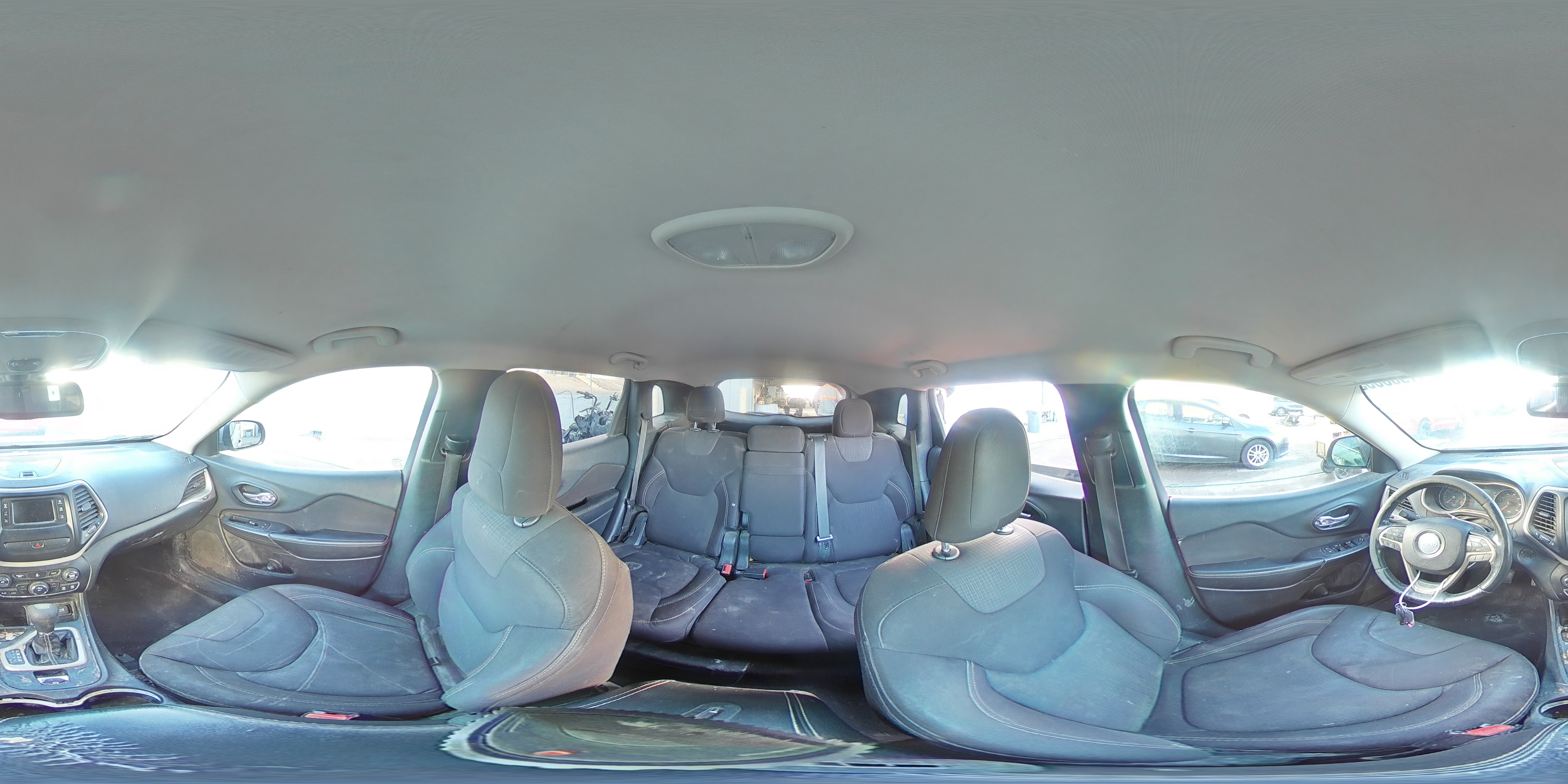 2015 Jeep Cherokee Latitude VIN: 1C4PJLCB7FW700520 Lot: 91900055