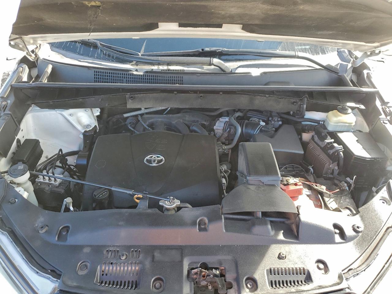 2018 Toyota Highlander Se VIN: 5TDJZRFH8JS817002 Lot: 94410685