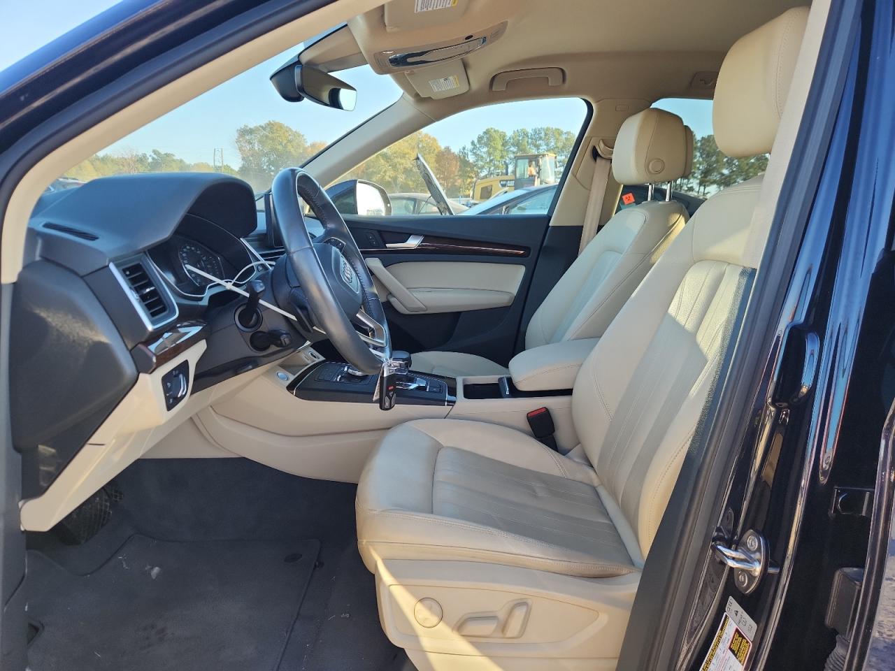 2020 Audi Q5 Premium VIN: WA1ANAFY9L2002843 Lot: 93188575