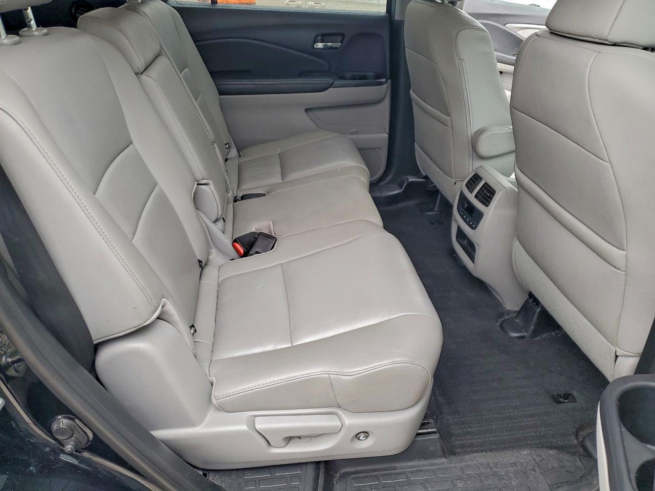 2017 Honda Pilot Exl VIN: 5FNYF6H52HB048939 Lot: 94098615