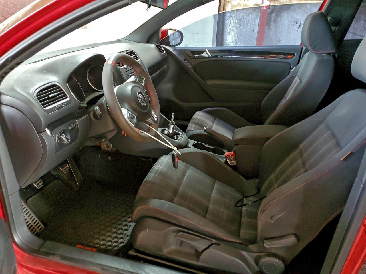 2011 Volkswagen Gti VIN: WVWED7AJ0BW098294 Lot: 94299205