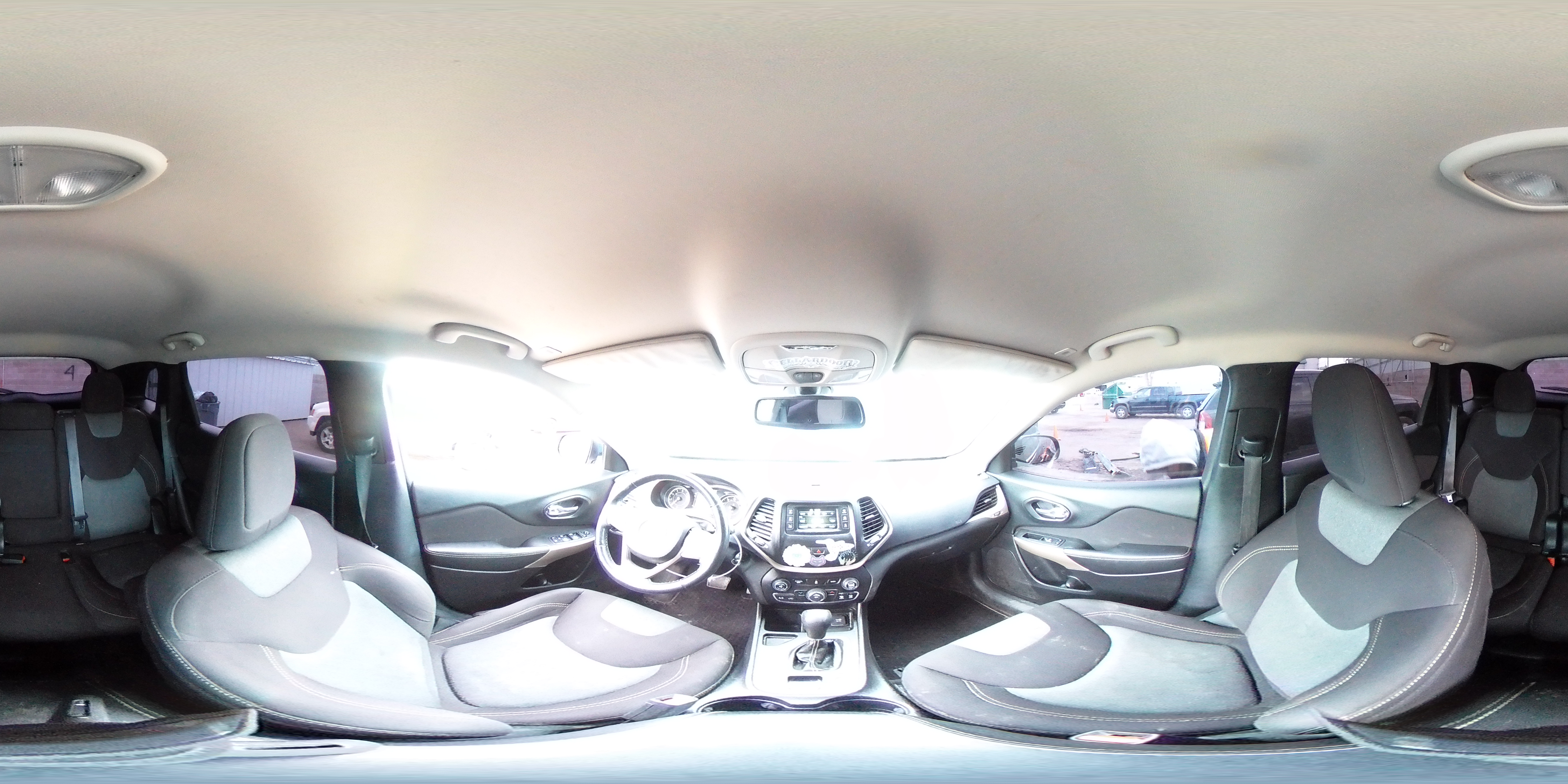 2018 Jeep Cherokee Latitude VIN: 1C4PJLCB6JD590306 Lot: 93496265