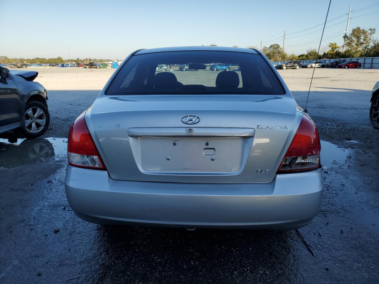 2001 Hyundai Elantra Gls VIN: KMHDN45D61U038909 Lot: 90456165