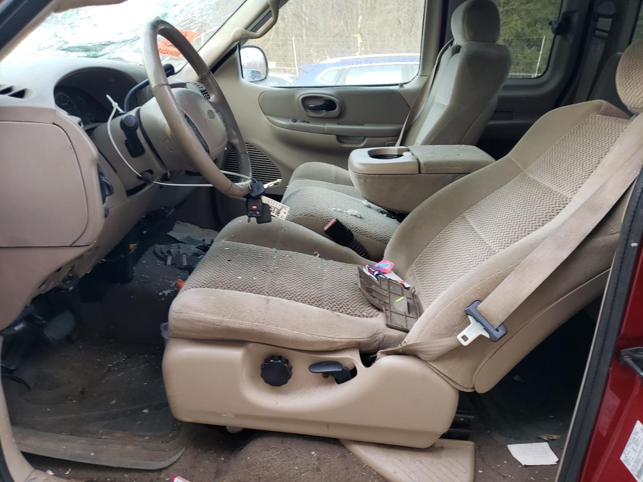 2002 Ford F150 VIN: 1FTRX18W22NA33556 Lot: 92819285