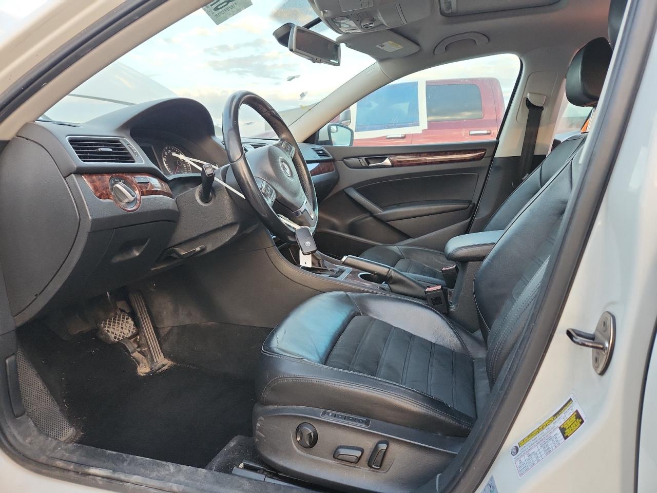 2013 Volkswagen Passat Sel VIN: 1VWCN7A34DC024366 Lot: 87279145