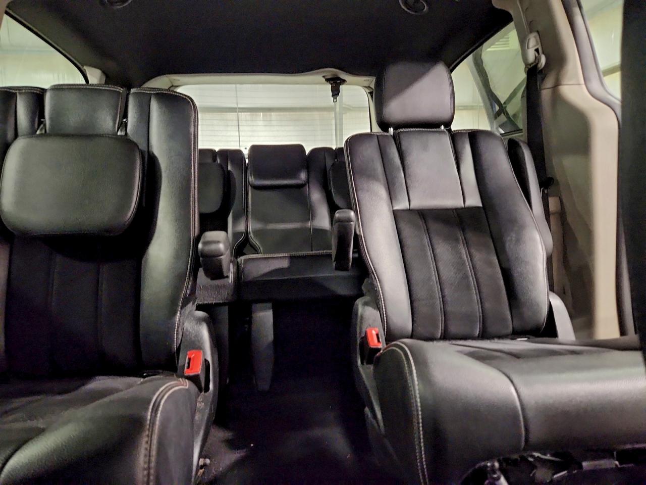 2018 Dodge Grand Caravan Sxt VIN: 2C4RDGCG2JR299978 Lot: 93859725