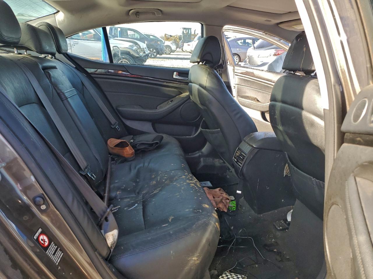 2015 Kia Cadenza Premium VIN: KNALN4D74F5177799 Lot: 94095395