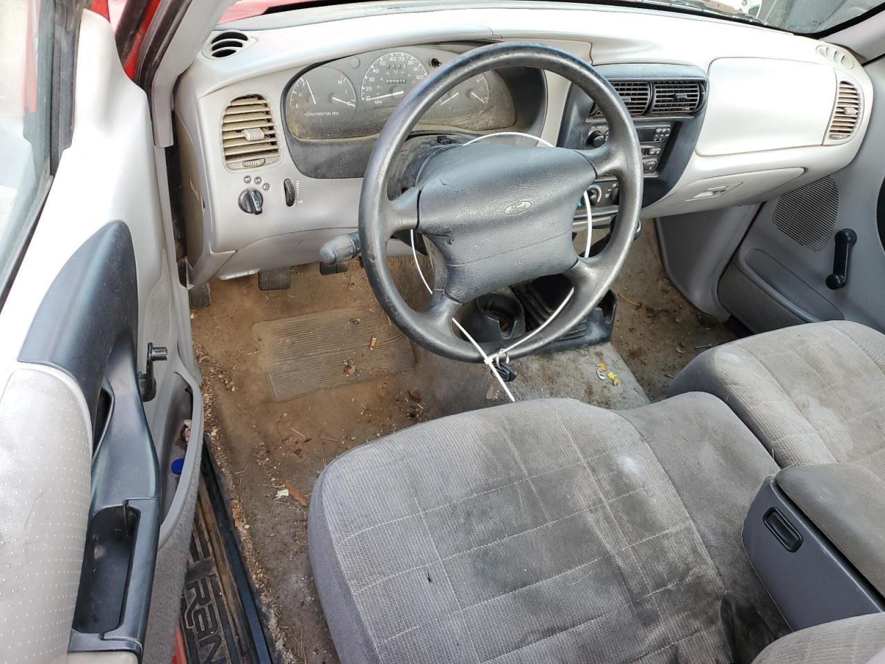 1996 Ford Ranger VIN: 1FTCR10A6TUB20240 Lot: 92264565