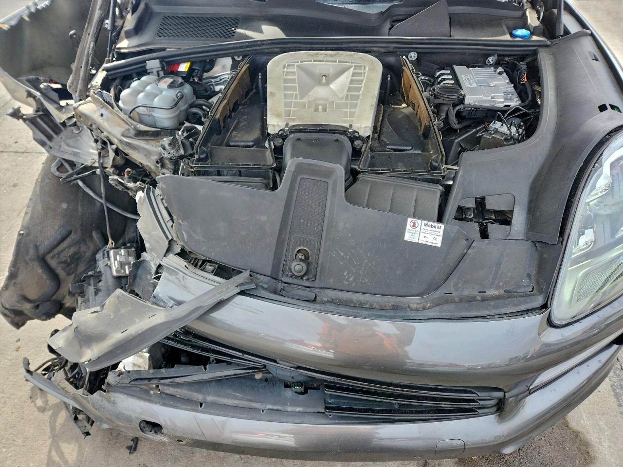 2019 Porsche Cayenne S VIN: WP1AB2AY8KDA63419 Lot: 93900625