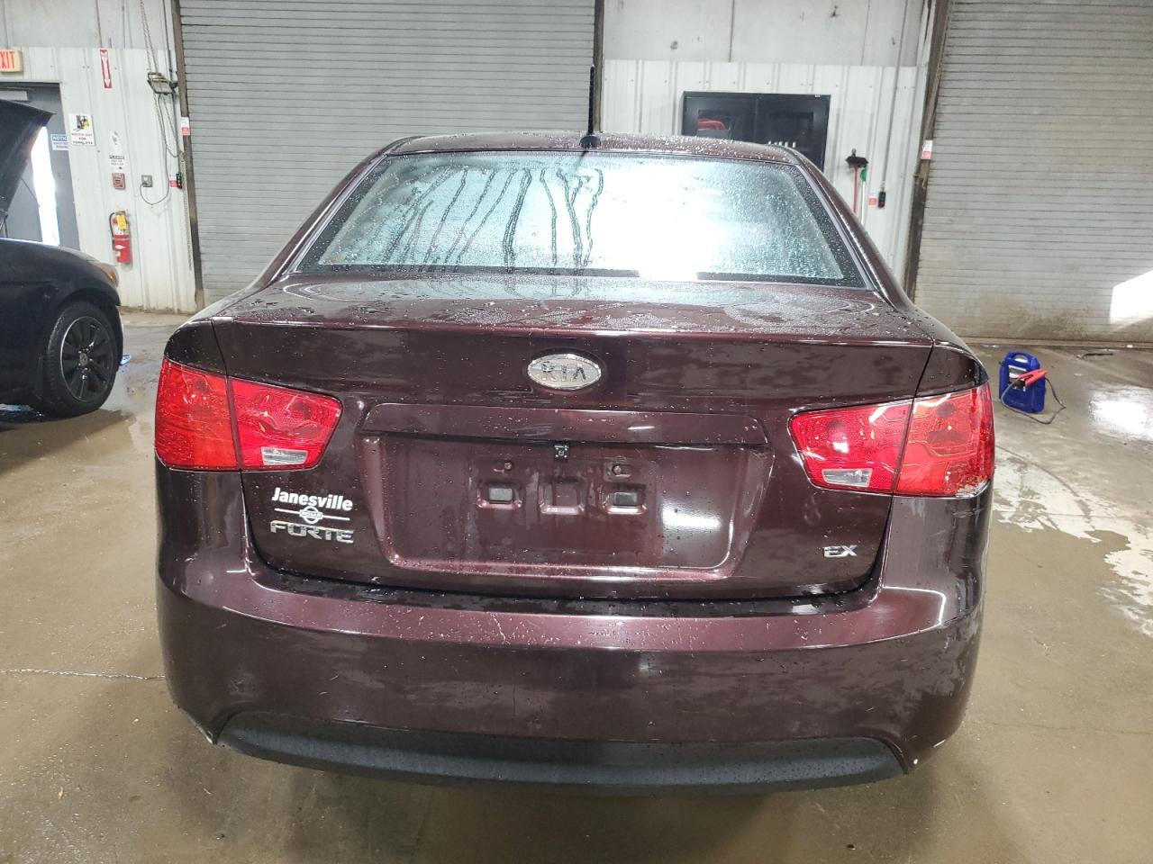 2010 Kia Forte Ex VIN: KNAFU4A20A5118573 Lot: 93262965