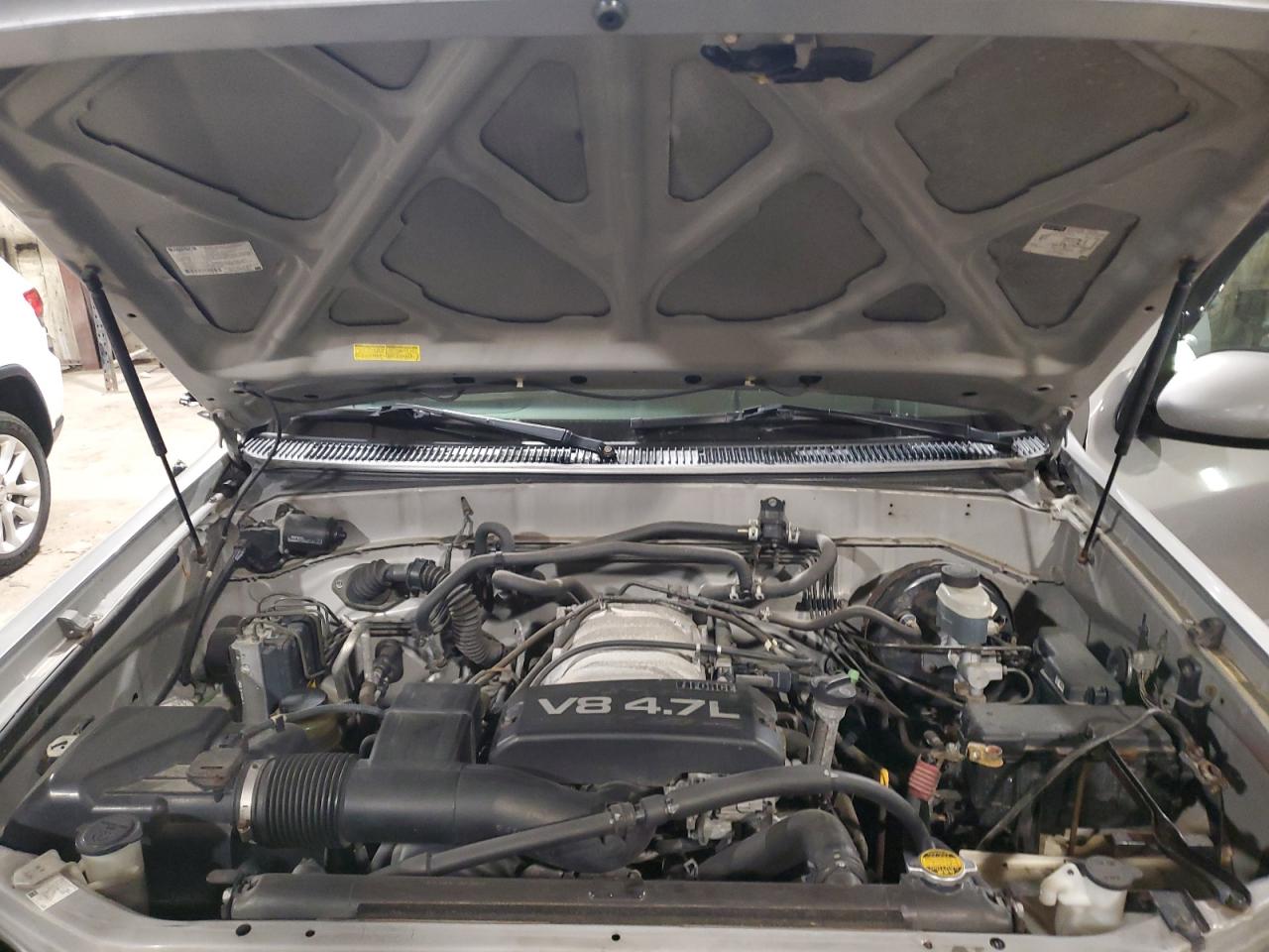 2002 Toyota Sequoia Limited VIN: 5TDBT48A82S108645 Lot: 93784225