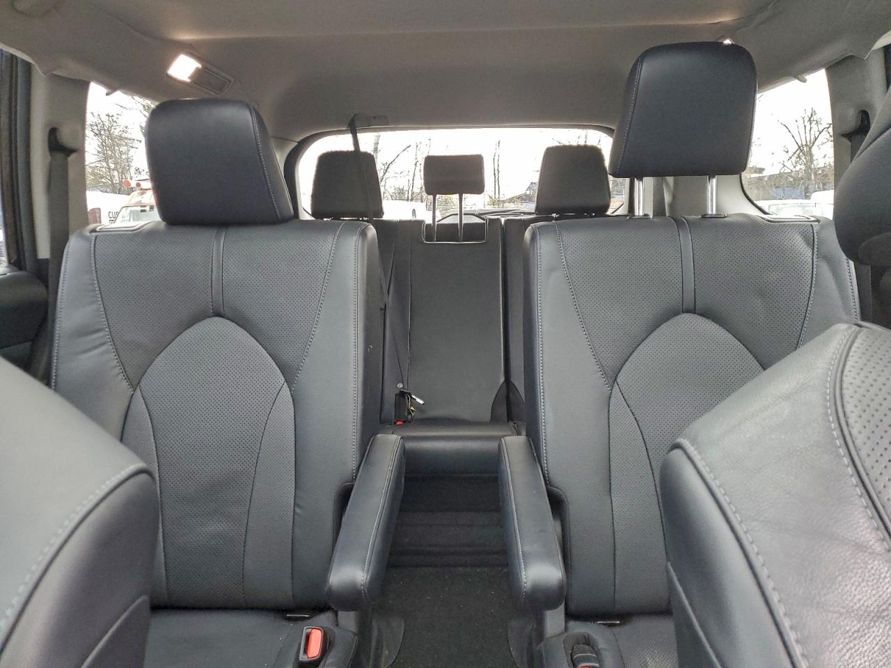 2024 Toyota Grand Highlander Xle VIN: 5TDAAAB53RS044584 Lot: 94292155