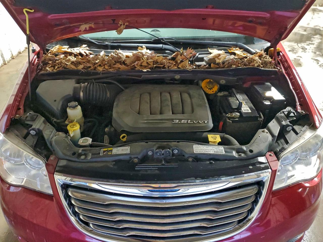 2013 Chrysler Town & Country Touring VIN: 2C4RC1BG8DR793784 Lot: 94121805