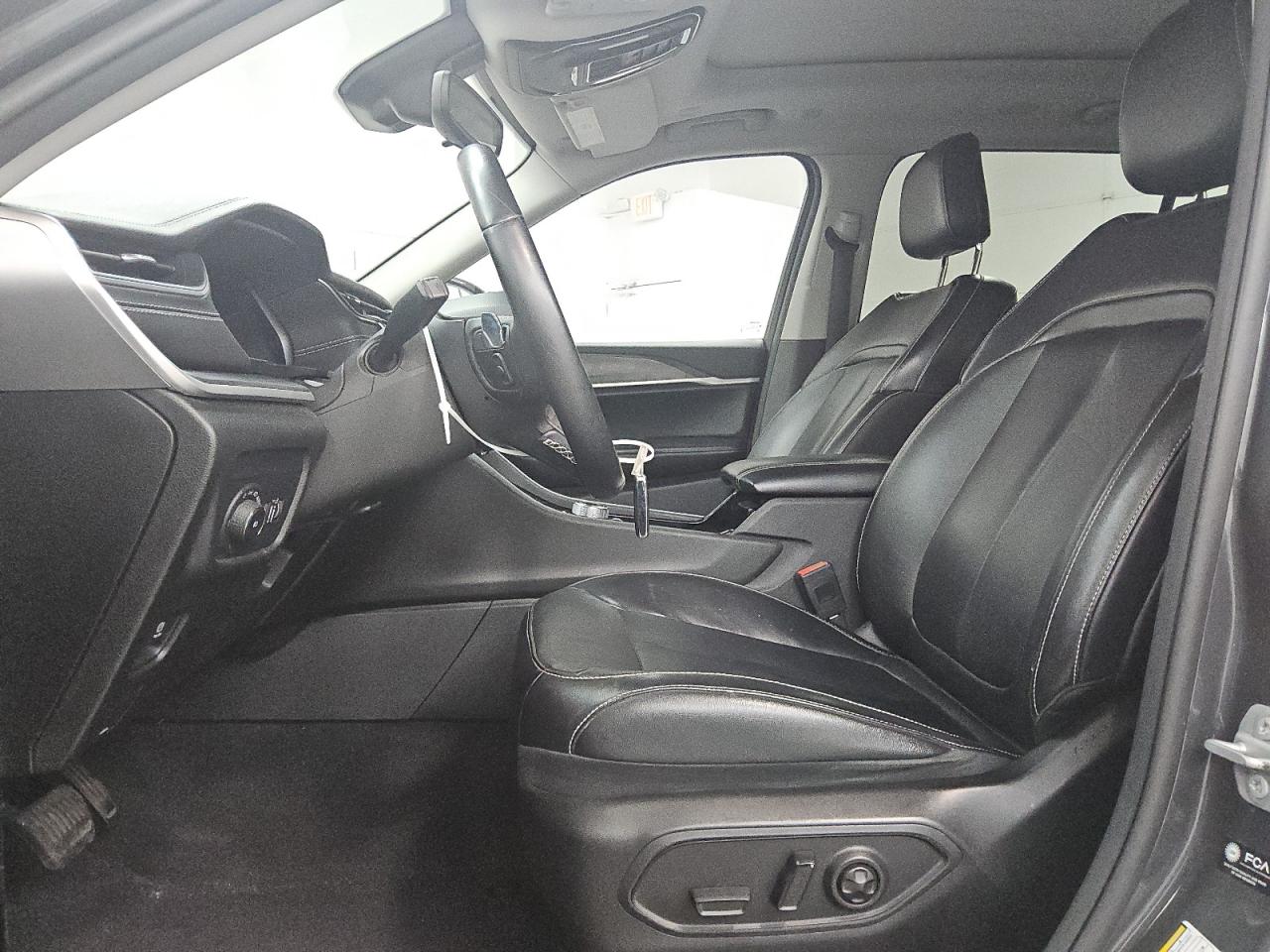 2022 Jeep Grand Cherokee L Limited VIN: 1C4RJKBG9N8586538 Lot: 84003995