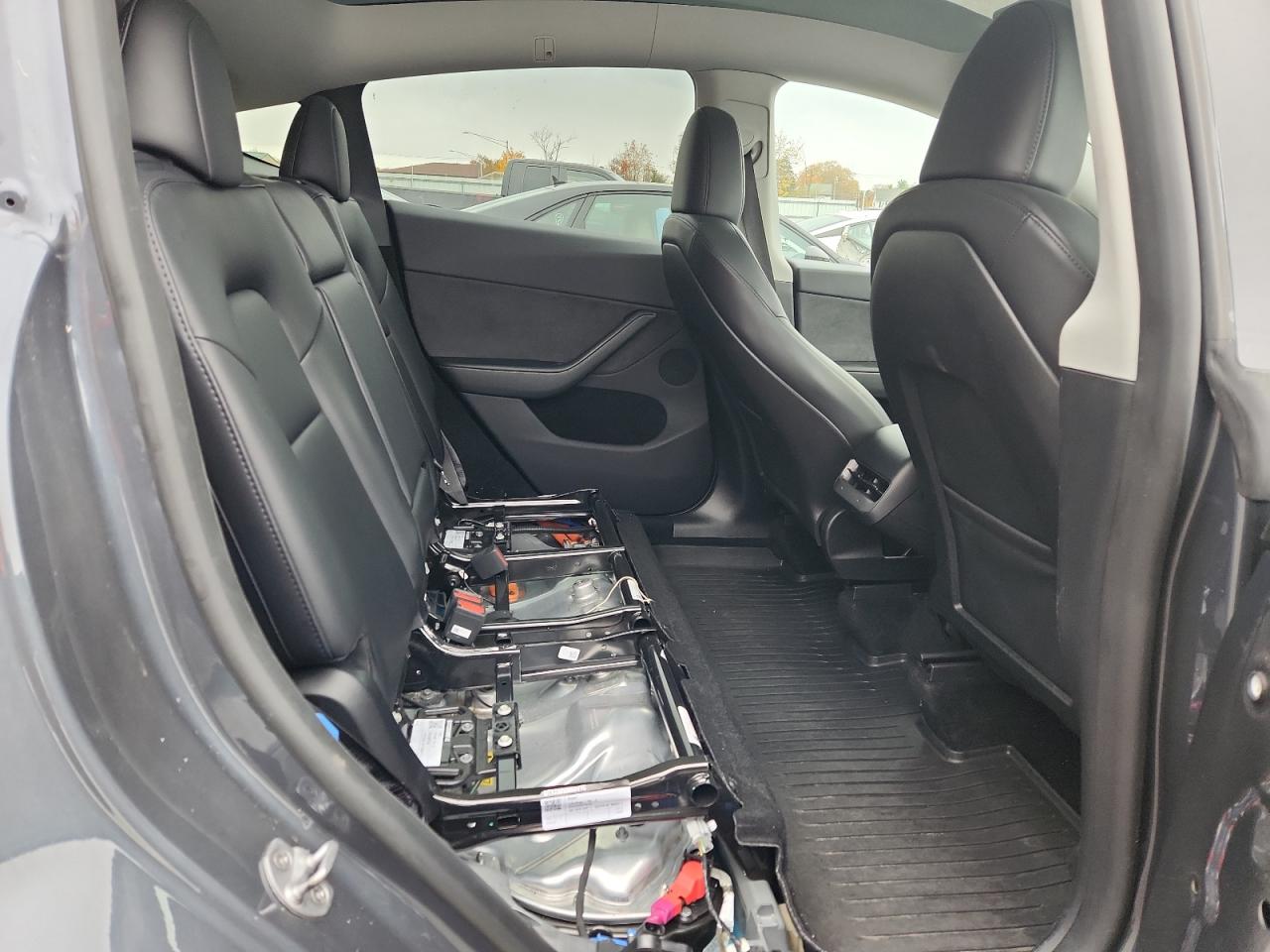 2023 Tesla Model Y VIN: 7SAYGDEE9PA210800 Lot: 90079995