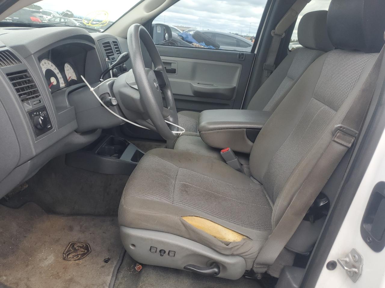 2007 Dodge Dakota St VIN: 1D7HW22K27S175513 Lot: 93027095