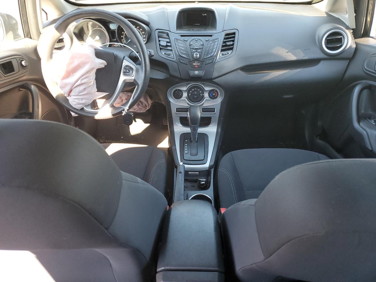 2019 Ford Fiesta Se VIN: 3FADP4EJ4KM120931 Lot: 90720465