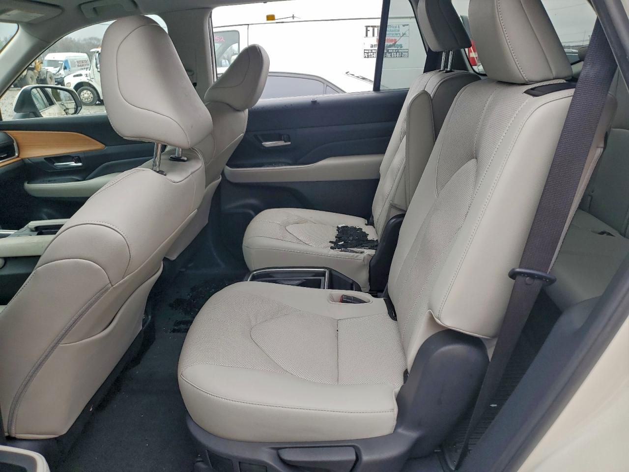 2024 Toyota Grand Highlander Xle VIN: 5TDAAAB51RS014130 Lot: 93885865