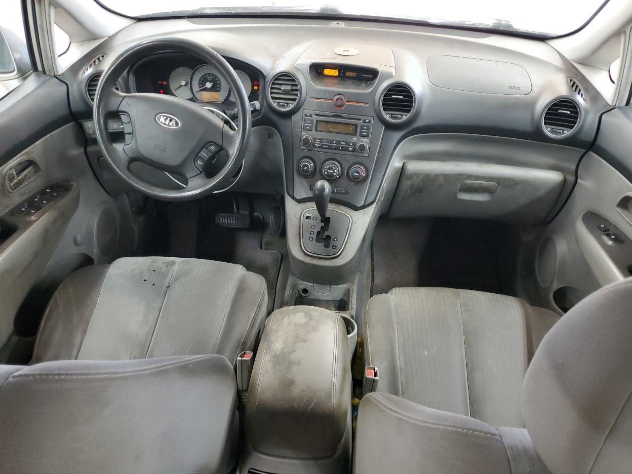 2007 Kia Rondo Base VIN: KNAFG525977037879 Lot: 90603625