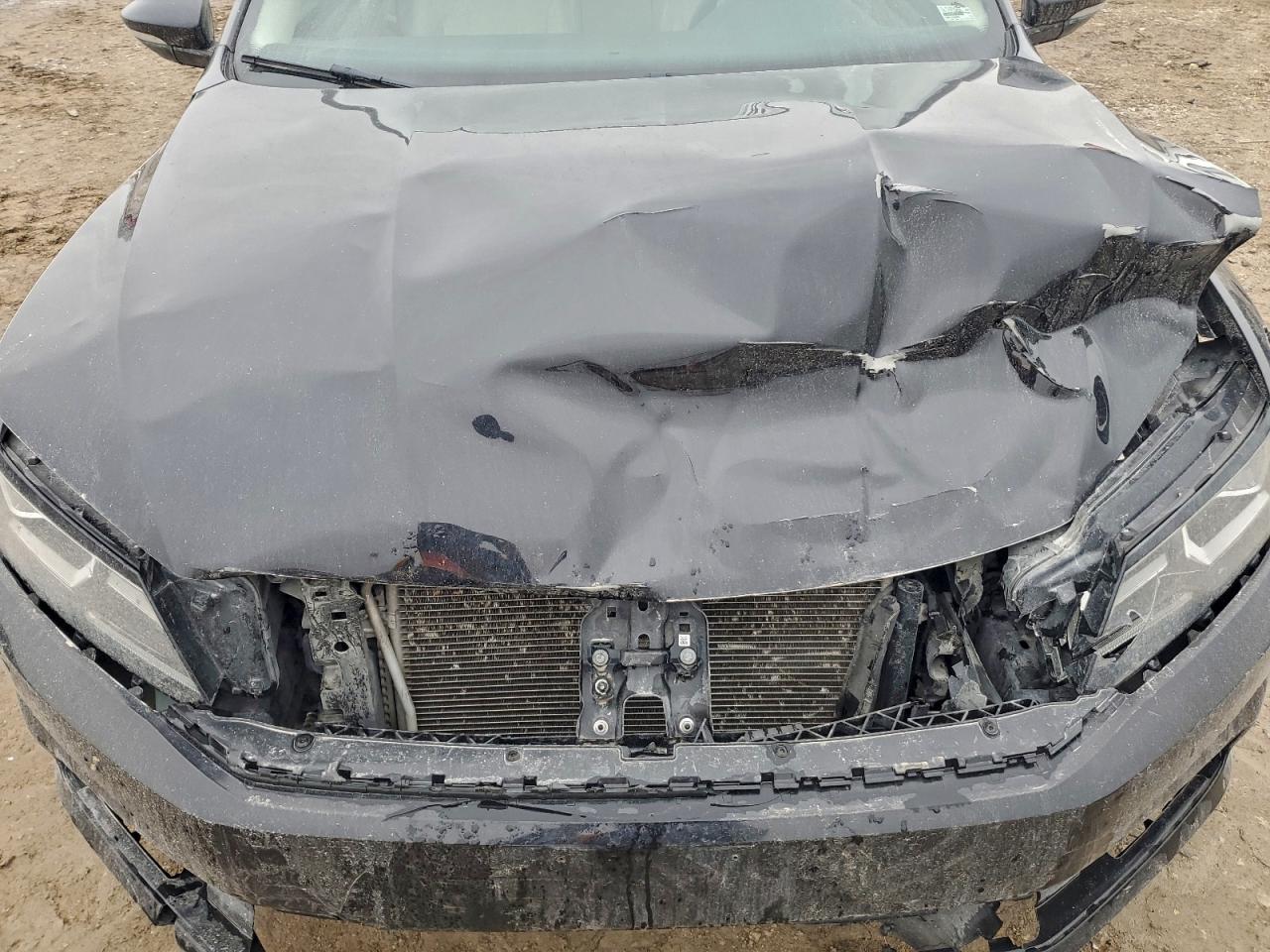 2019 Volkswagen Passat Wolfsburg VIN: 1VWLA7A33KC000553 Lot: 94149195