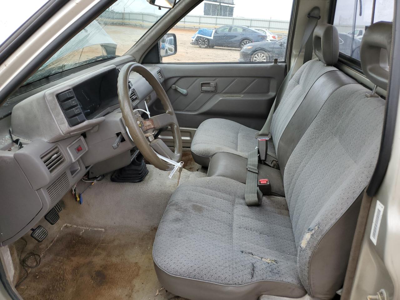 1994 Isuzu Conventional Short Bed VIN: JAACL11L4R7206453 Lot: 91276215