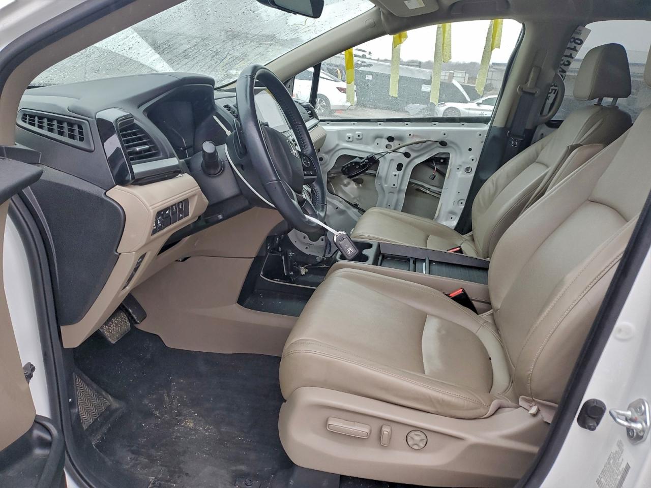 2022 Honda Odyssey Touring VIN: 5FNRL6H82NB051715 Lot: 90689145