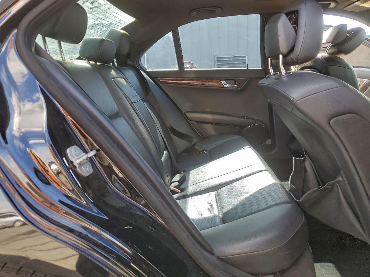 2010 Mercedes-Benz C 350 VIN: WDDGF5GB7AF434518 Lot: 94551215