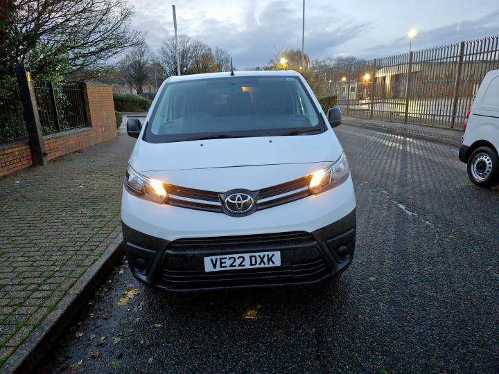 2022 TOYOTA PROACE VERSO 1.5D COMBI MEDIUM 5DR