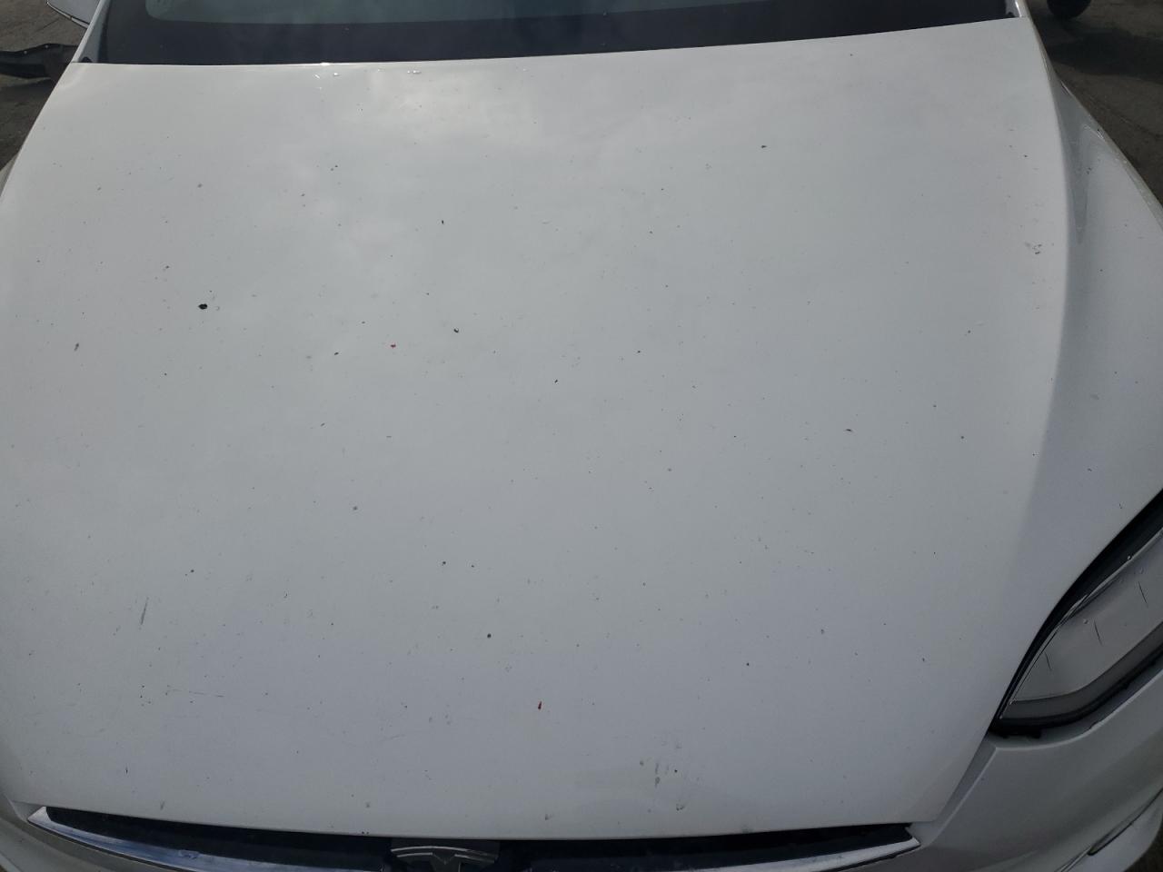 2016 Tesla Model X VIN: 5YJXCBE24GF015818 Lot: 93779255