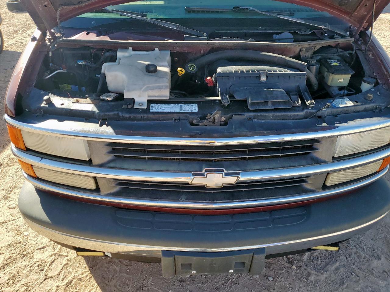 1997 Chevrolet Express G1500 VIN: 1GBFG15RXV1075409 Lot: 92793585