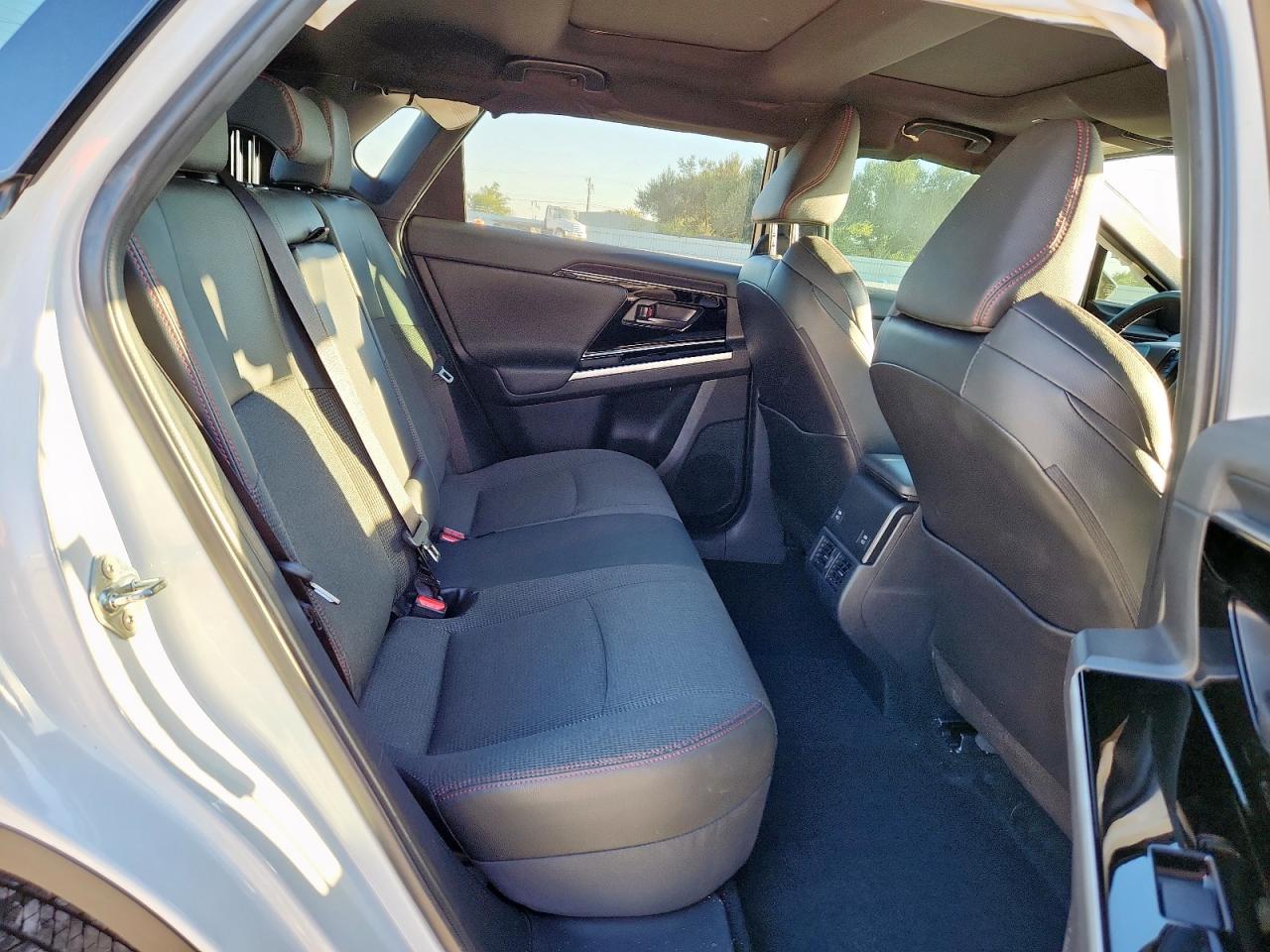 2025 Toyota Bz4X Xle VIN: JTMABACA7SA093203 Lot: 91362405