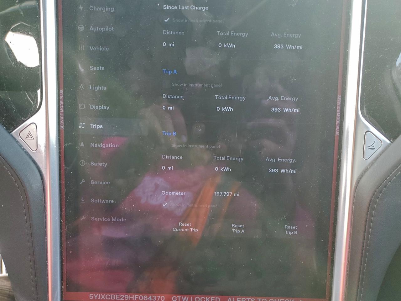 2017 Tesla Model X VIN: 5YJXCBE29HF064370 Lot: 94323105