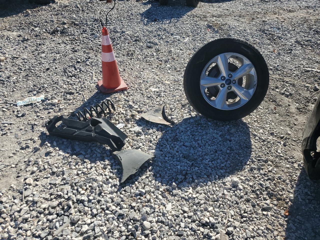 2017 Ford Edge Se VIN: 2FMPK4G93HBB45320 Lot: 92500805