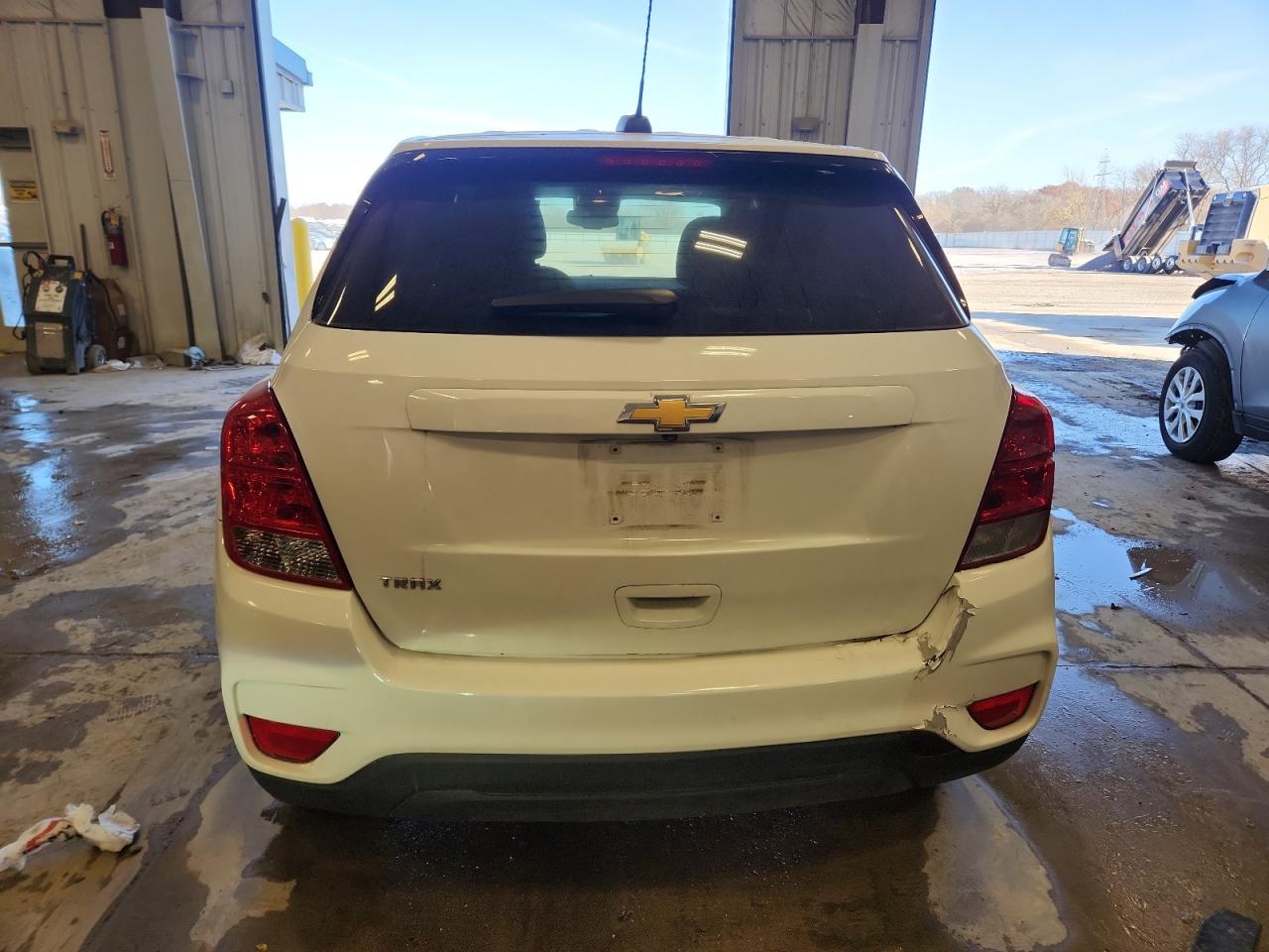 2019 Chevrolet Trax Ls VIN: 3GNCJKSB2KL405374 Lot: 92185055